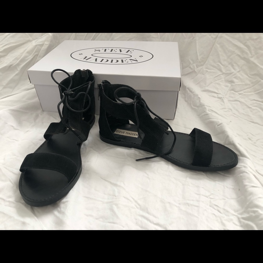 Steve Madden Delgado Black Suede Sandals 6.5
